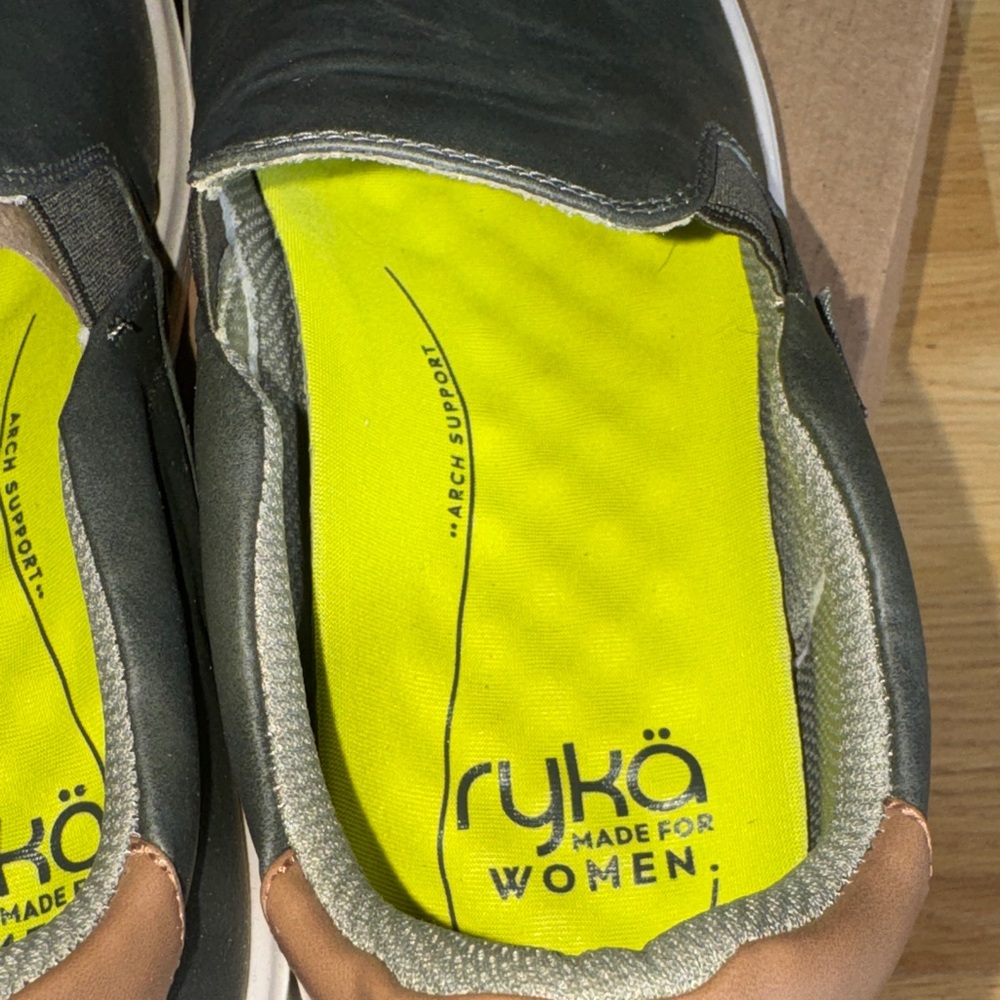 Ryka women’s size 8.5w 8.5 wide Viv Slip-On Shoes green - Picture 12 of 12